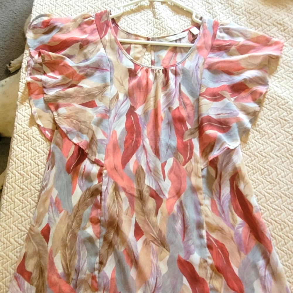 Lauren Conrad ruffle sleeve blouse size small